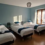 Chateau De & Bed & Breakfast