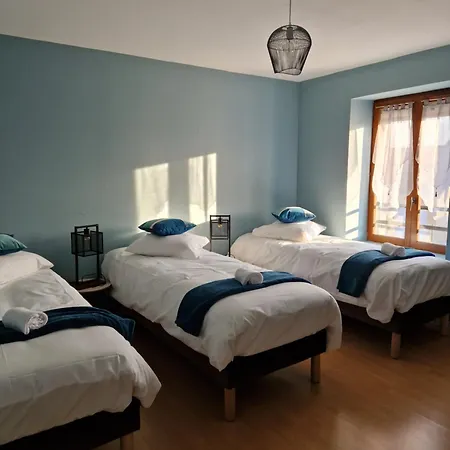Chateau De & Bed & Breakfast