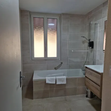 Bed & Breakfast Chateau De & 4*