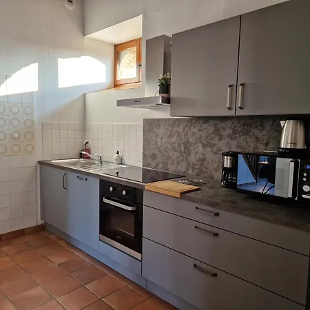 Chateau De & Bed & Breakfast Crespy-le-Neuf