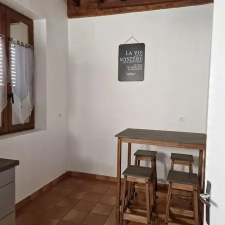 Chateau De & 4* Crespy-le-Neuf
