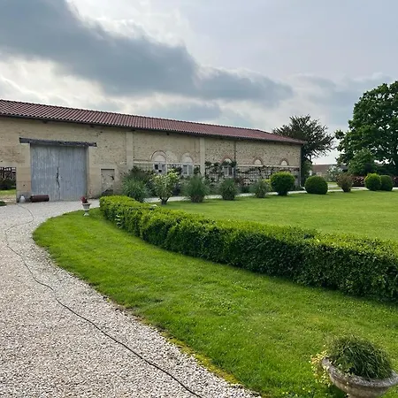 Bed & Breakfast Chateau De & Crespy-le-Neuf