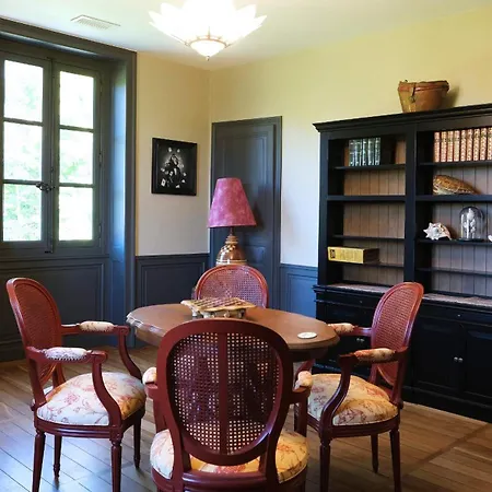 Nocleg ze śniadaniem Chateau De &