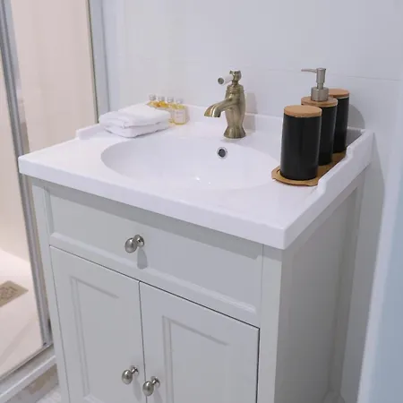 Nocleg ze śniadaniem Chateau De & Crespy-le-Neuf