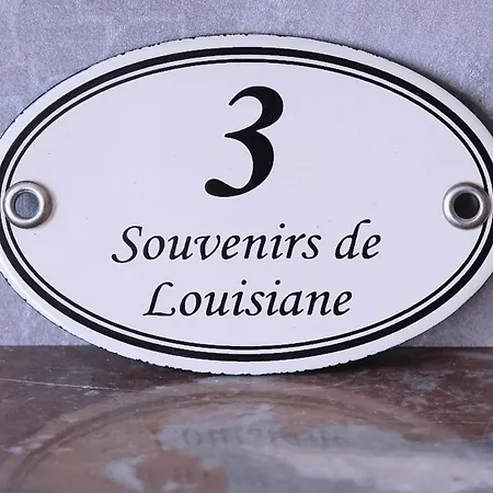Chateau De & Bed & Breakfast 4*
