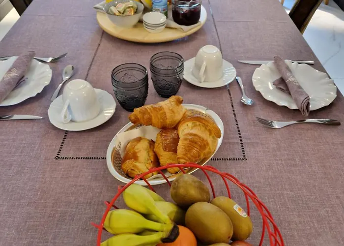 Bed & Breakfast Chateau De & Crespy-le-Neuf