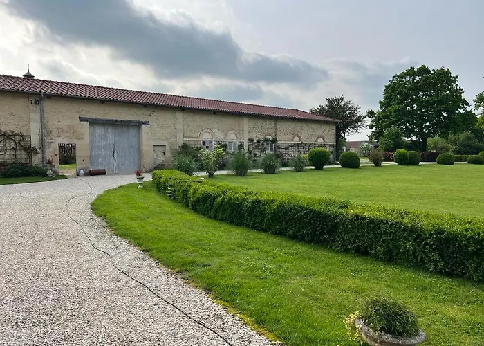 Bed & Breakfast Chateau De & Crespy-le-Neuf