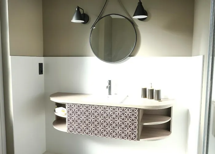 Chateau De & 4* Crespy-le-Neuf