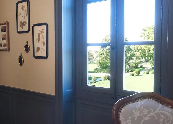 Bed & Breakfast Chateau De & Crespy-le-Neuf