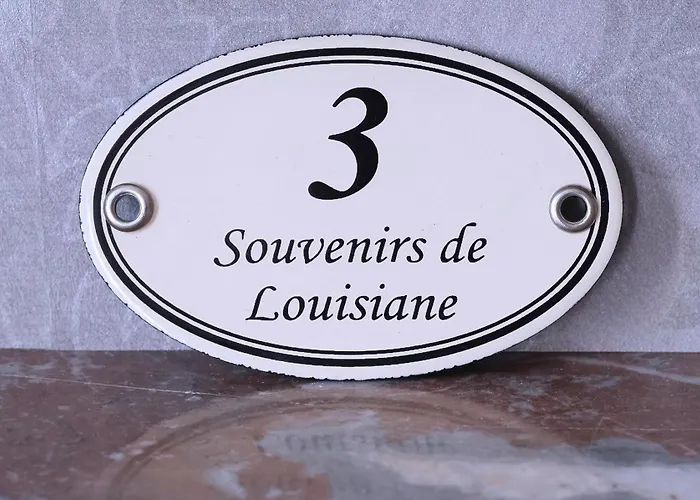 Chateau De & Bed & Breakfast 4*