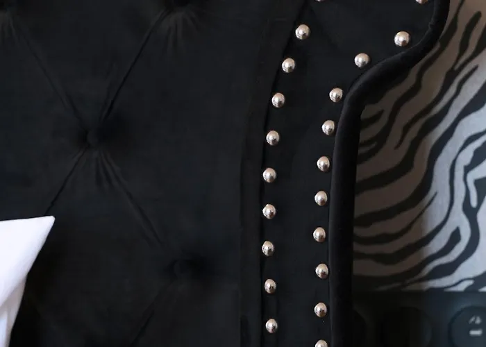 Chateau De & Bed & Breakfast Crespy-le-Neuf