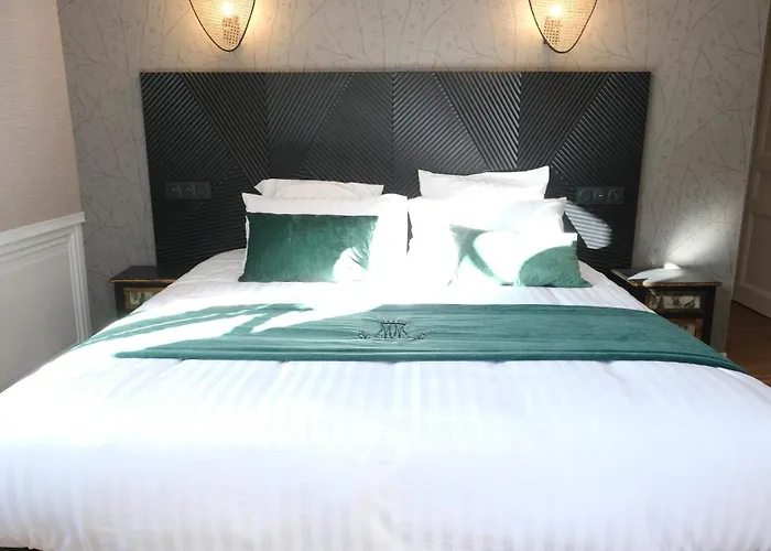 Bed & Breakfast Chateau De & Crespy-le-Neuf